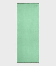 Cargar imagen en el visor de la galería, Manduka - eQua Mat Towel - Toalla de Yoga